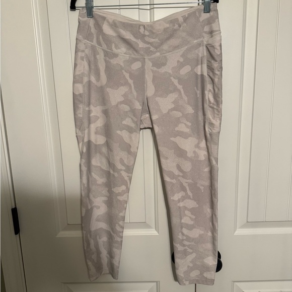 CALIA by Carrie Underwood Light Gray Leggings - Picture 1 of 4